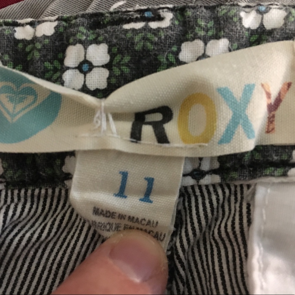 Roxy shorts - Picture 3 of 4